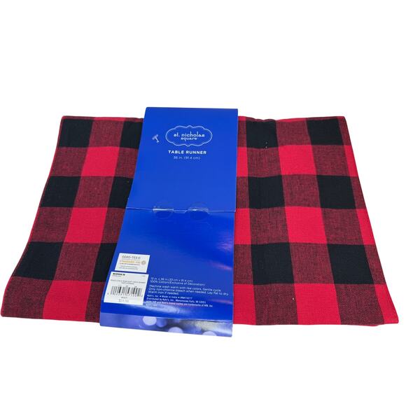 St. Nicholas Square Texmas Tidings 36" x 13" Table Runner Christmas NIB - Picture 2 of 3